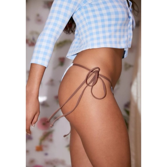 New Frankies Bikinis Divine String Bikini Bottoms Swim Gingham Blue Brown Large - Picture 8 of 9